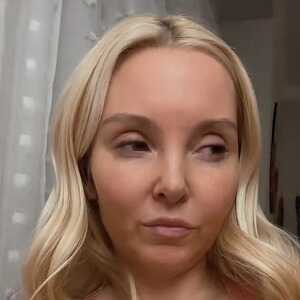 Female,  40 Australind, Australia