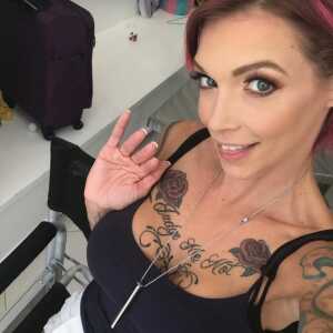 Female,  33 Millwall, Uk